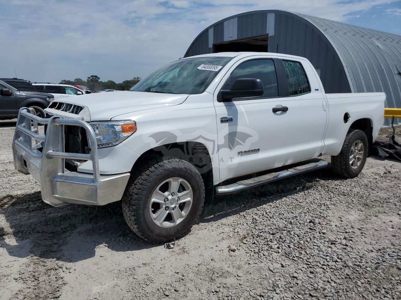 Toyota Tundra DOUBLE CAB SR 5.7L  8 2015