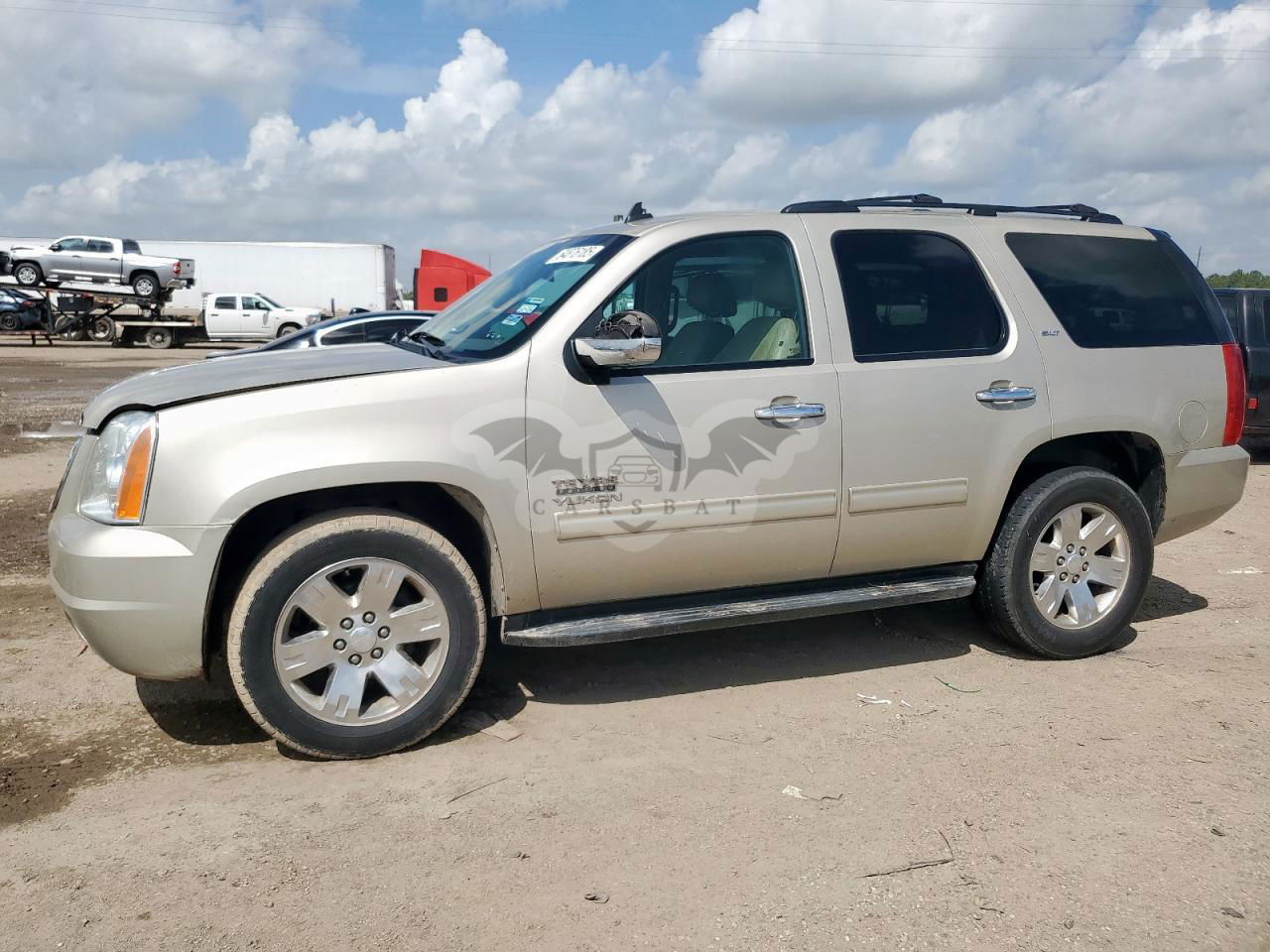 GMC Yukon SLT 5.3L  8 2013