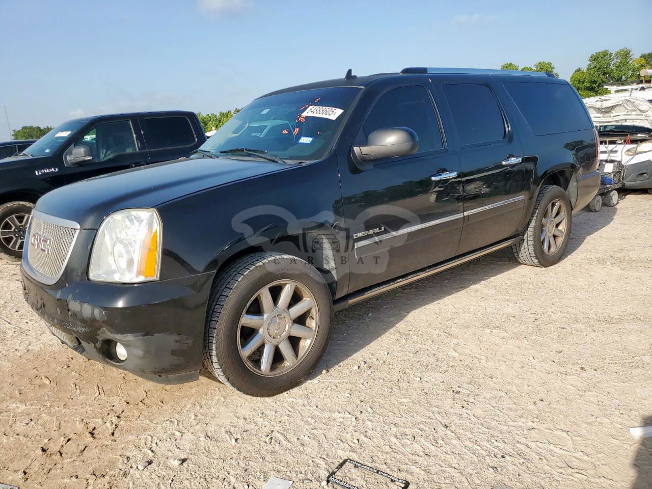GMC Yukon DENALI 6.2L  8 2013