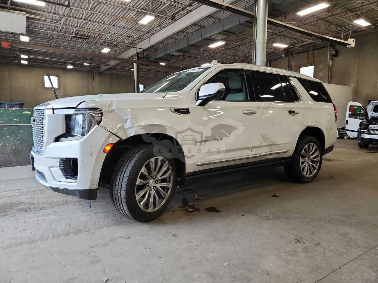 GMC Yukon DENALI 6.2L  8 2021