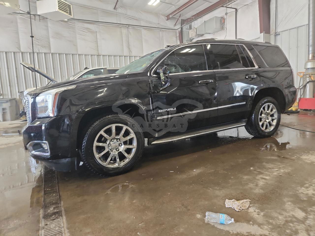 GMC Yukon DENALI 6.2L  8 2015