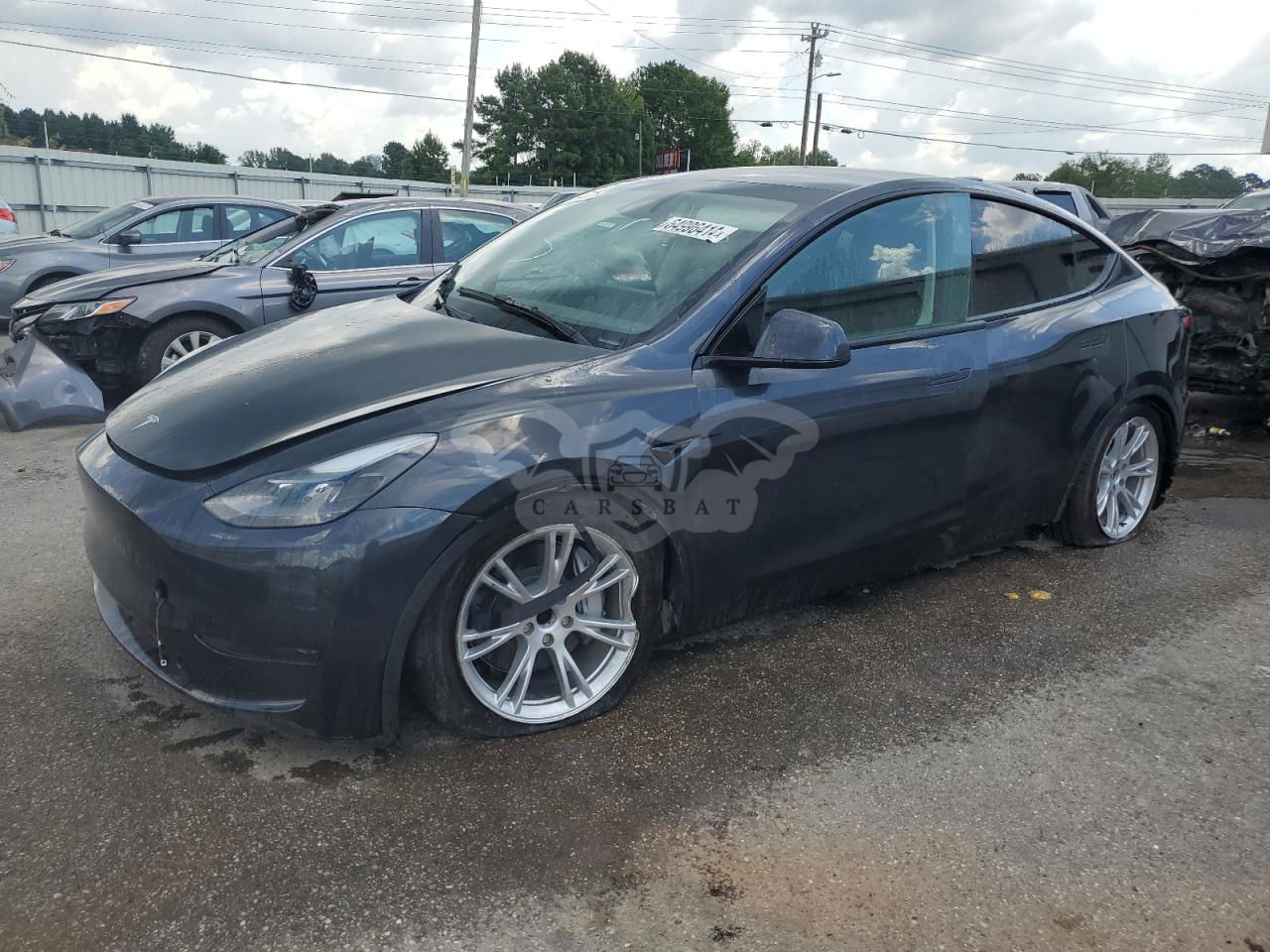 Tesla Model Y 2024