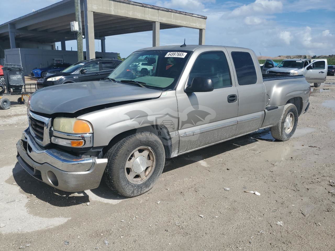 GMC Sierra C1500 4.8L  8 2003