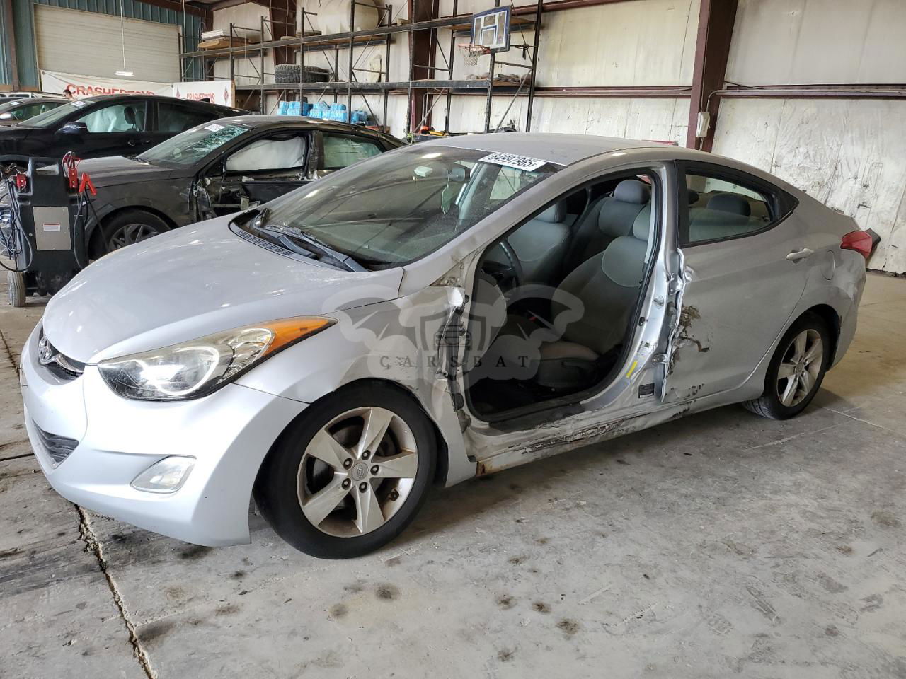 Hyundai Elantra GLS 1.8L  4 2012