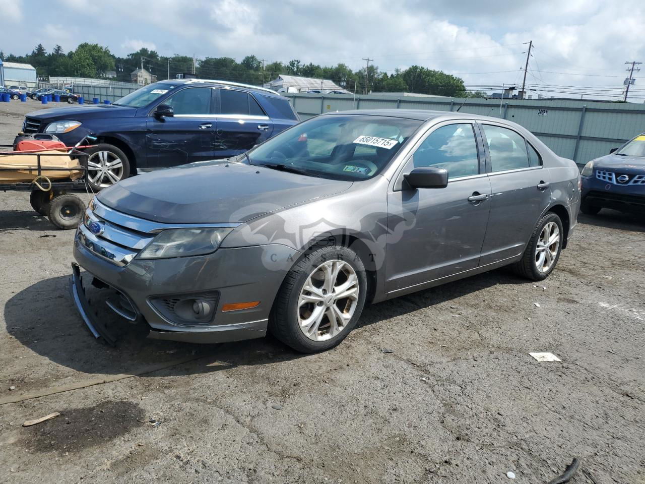Ford Fusion SE 2.5L  4 2012