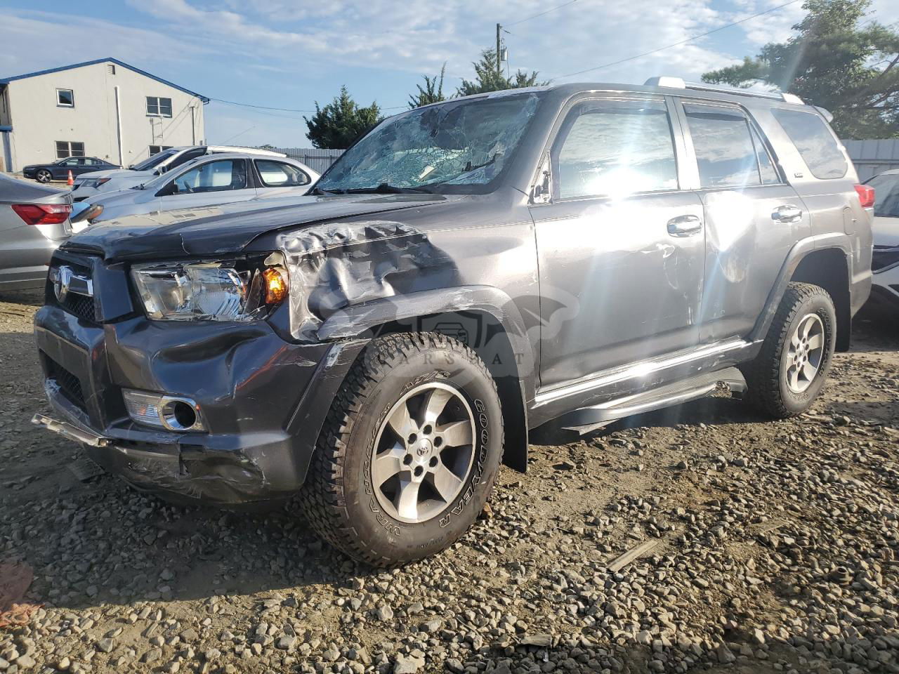 Toyota 4Runner SR5 4.0L  6 2011