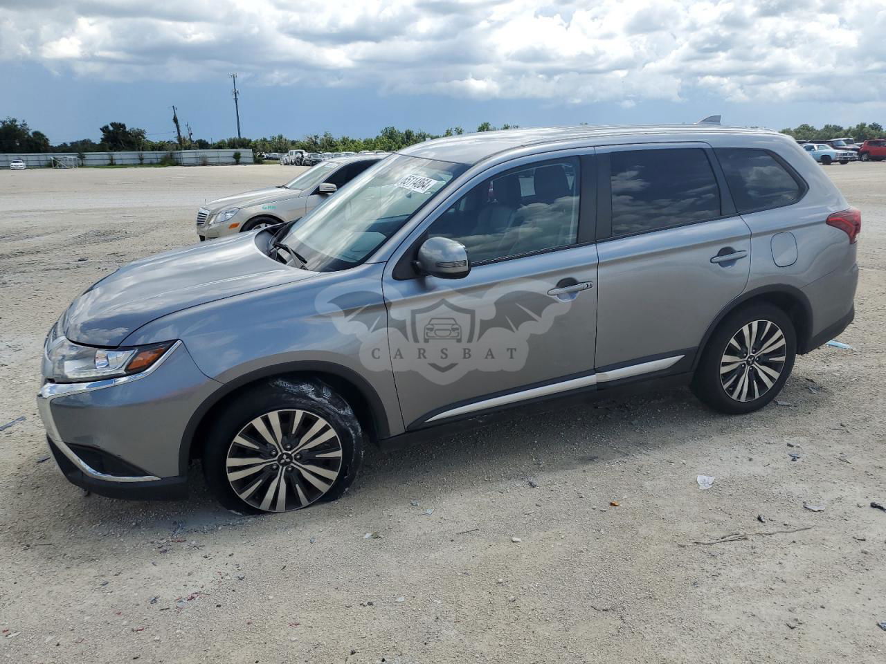 Mitsubishi Outlander SE 2.4L  4 2020