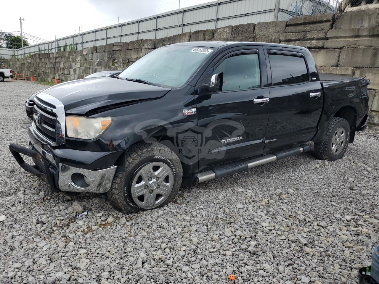 Toyota Tundra CREWMAX SR5 5.7L  8 2012