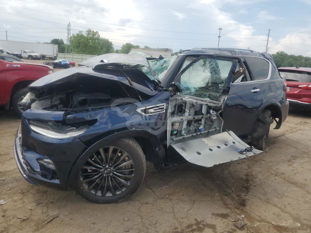 Infiniti QX80 LUXE 5.6L  8 2021