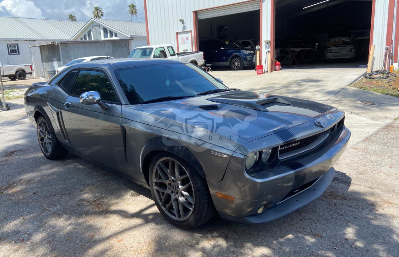 Dodge Challenger 3.6L  6 2011