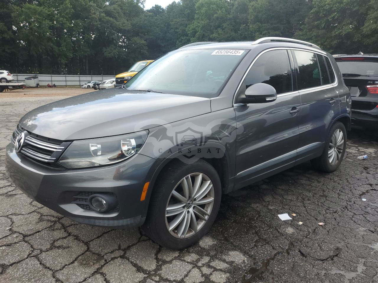 Volkswagen Tiguan S 2.0L  4 2012