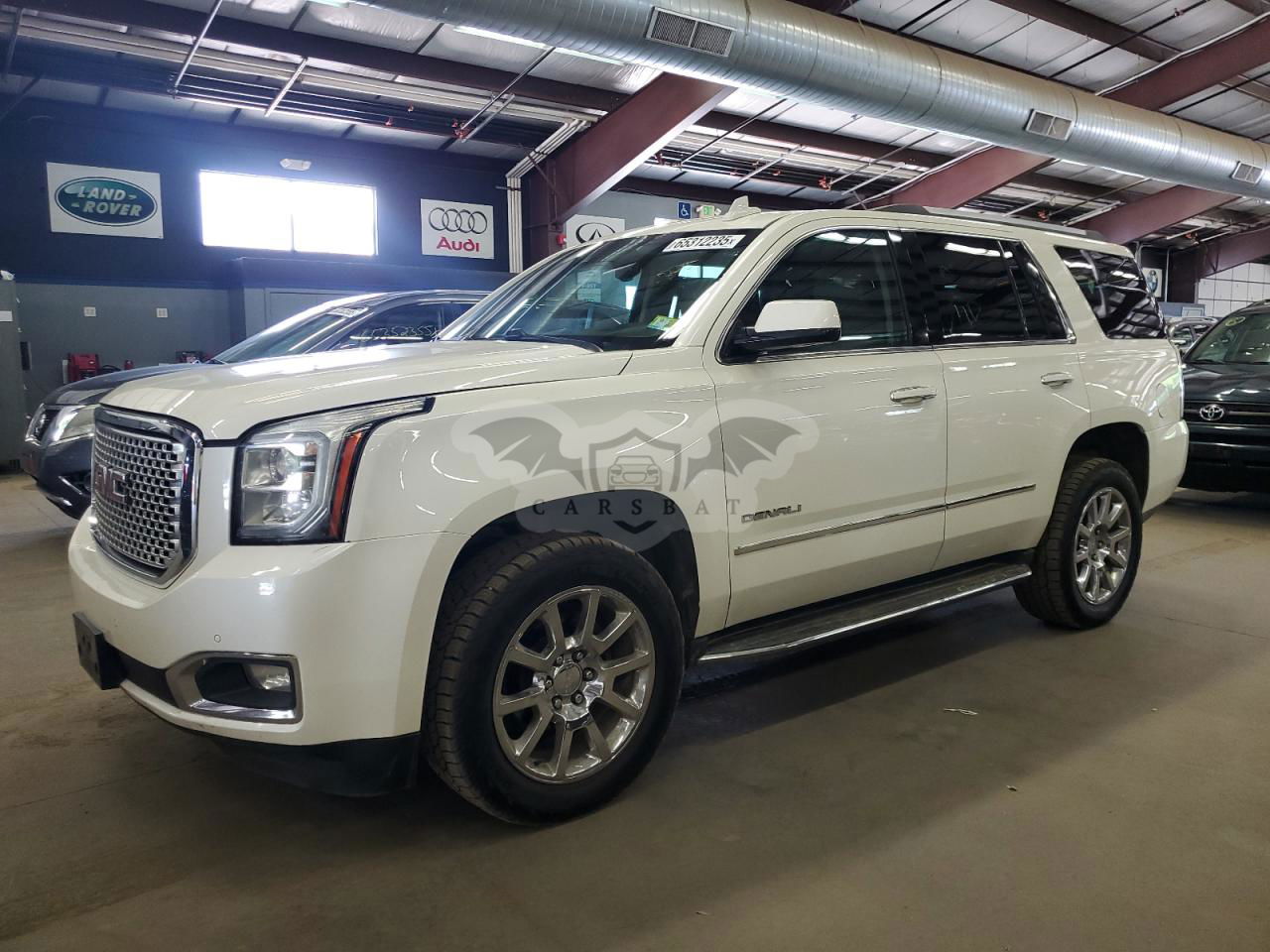 GMC Yukon DENALI 6.2L  8 2015