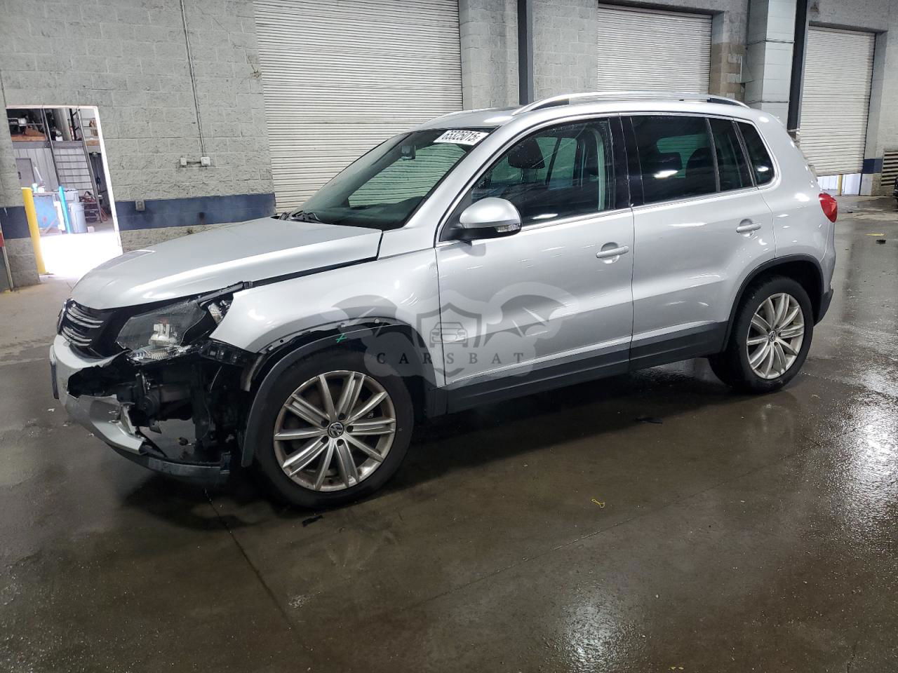 Volkswagen Tiguan S 2.0L  4 2012