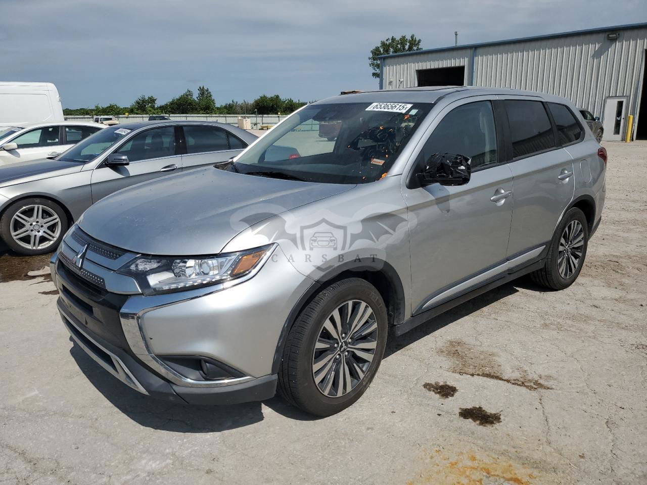Mitsubishi Outlander SE 2.4L  4 2020