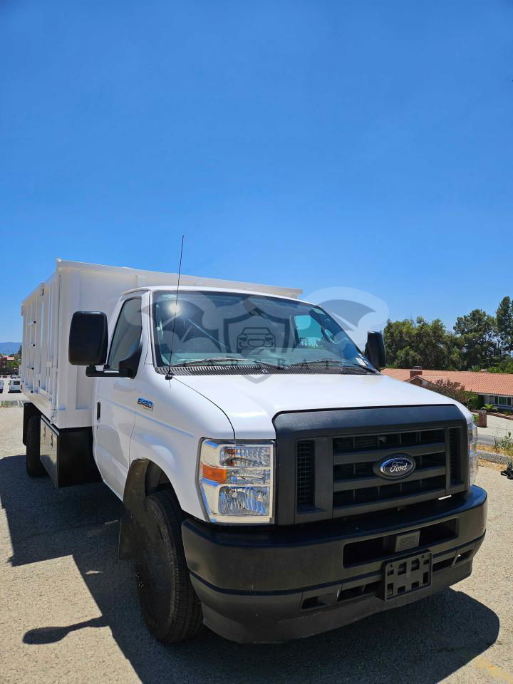 Ford Econoline E450 SUPER DUTY CUTAWAY VAN 7.3L  8 2021