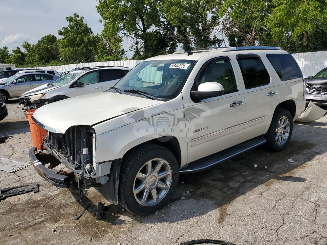 GMC Yukon DENALI 6.2L  8 2010