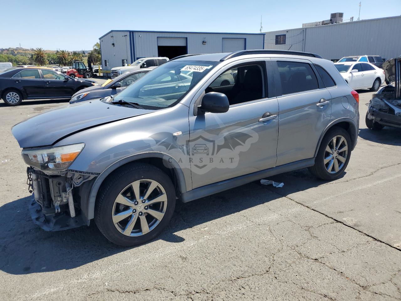 Mitsubishi Outlander LE 2.0L  4 2013
