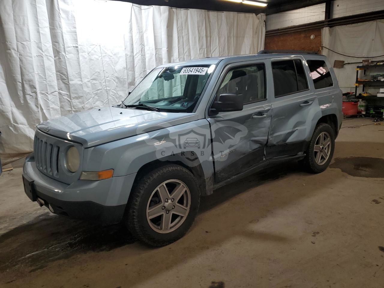 Jeep Patriot SPORT 2.4L  4 2013