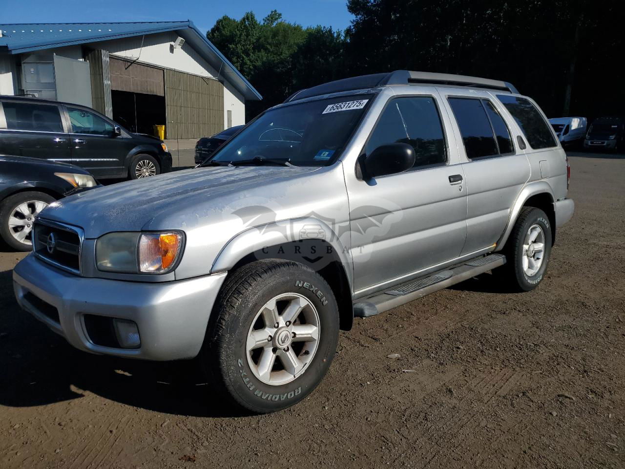 Nissan Pathfinder LE 3.5L  6 2003