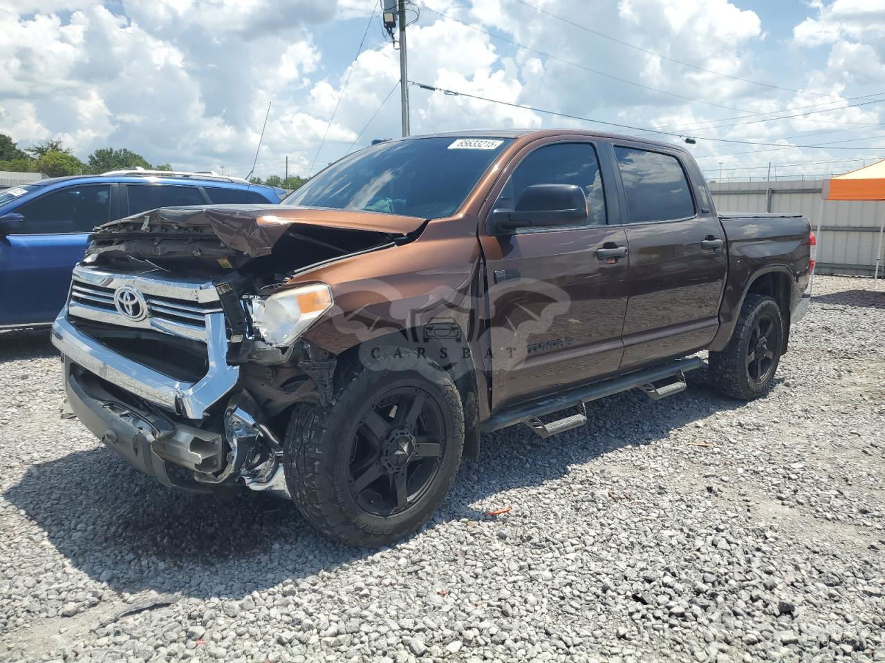 Toyota Tundra CREWMAX SR5 5.7L  8 2016