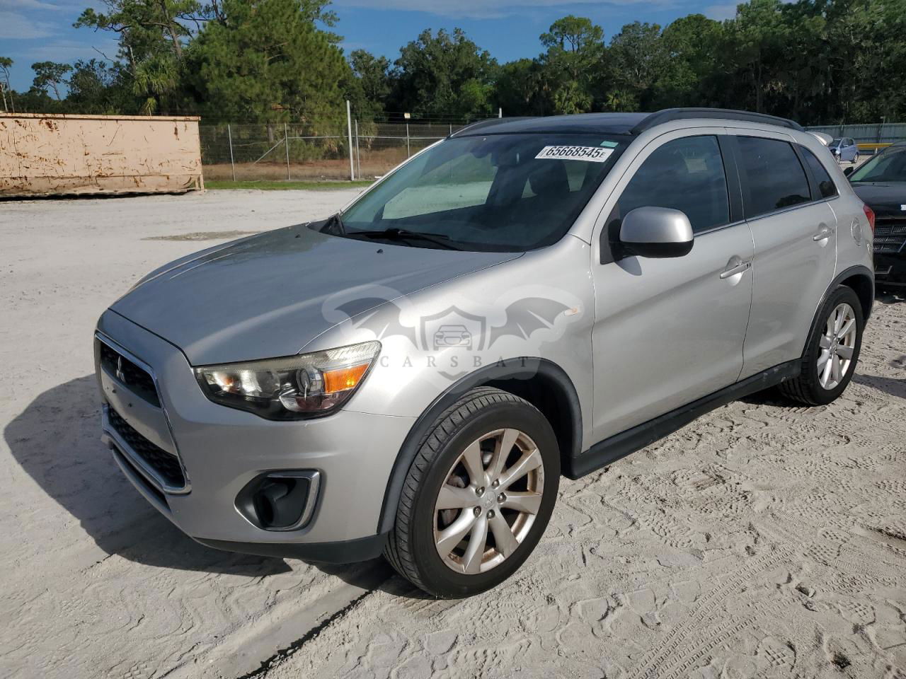 Mitsubishi Outlander SE 2.0L  4 2014