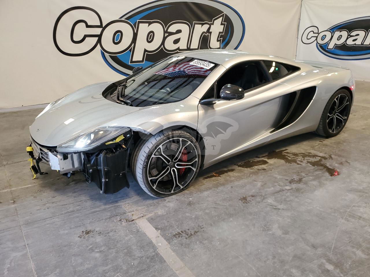 McLaren MP4-12C 3.8L  8 2012