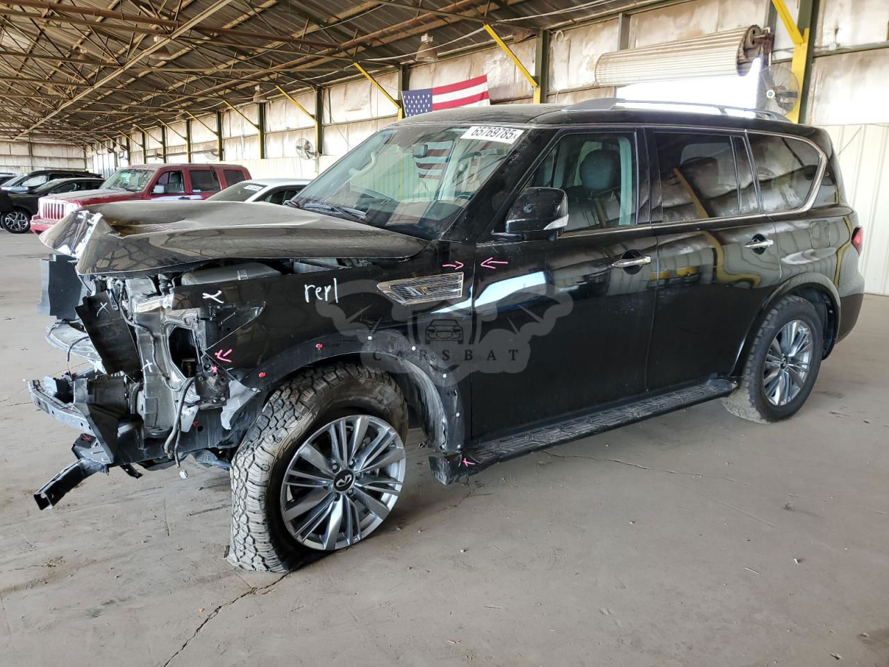Infiniti QX80 LUXE 5.6L  8 2021