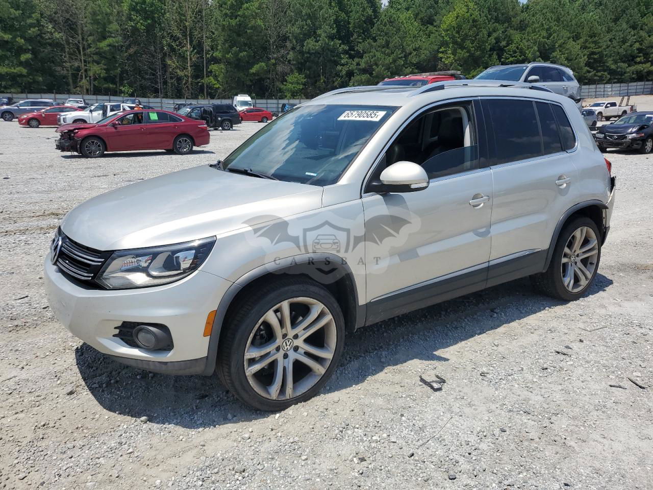 Volkswagen Tiguan S 2.0L  4 2012