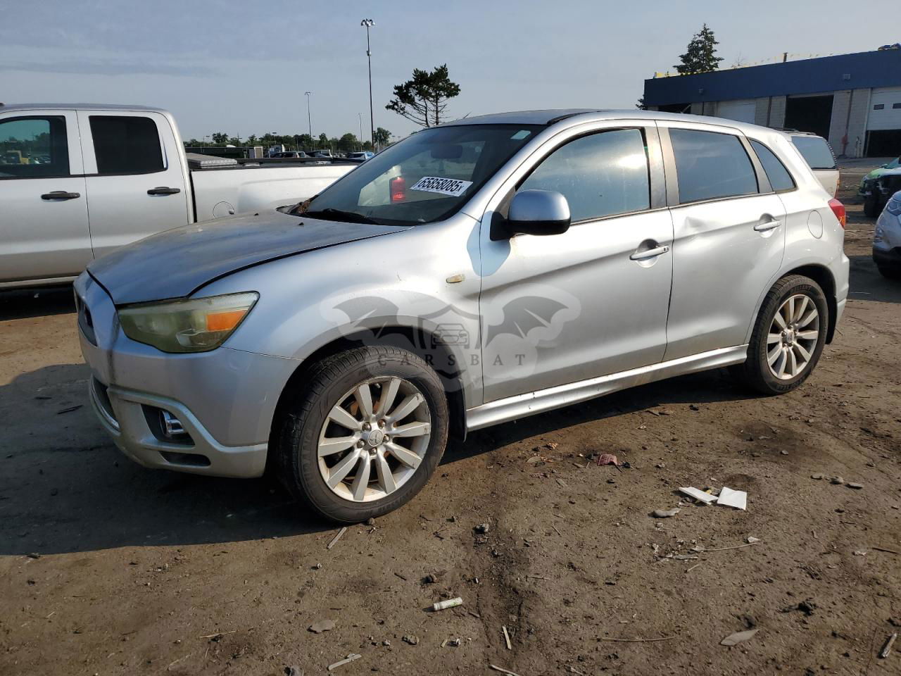 Mitsubishi Outlander SE 2.0L  4 2011