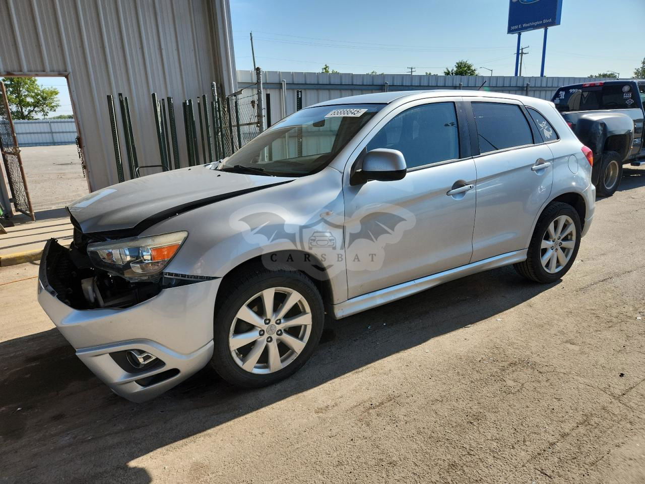 Mitsubishi Outlander SE 2.0L  4 2012
