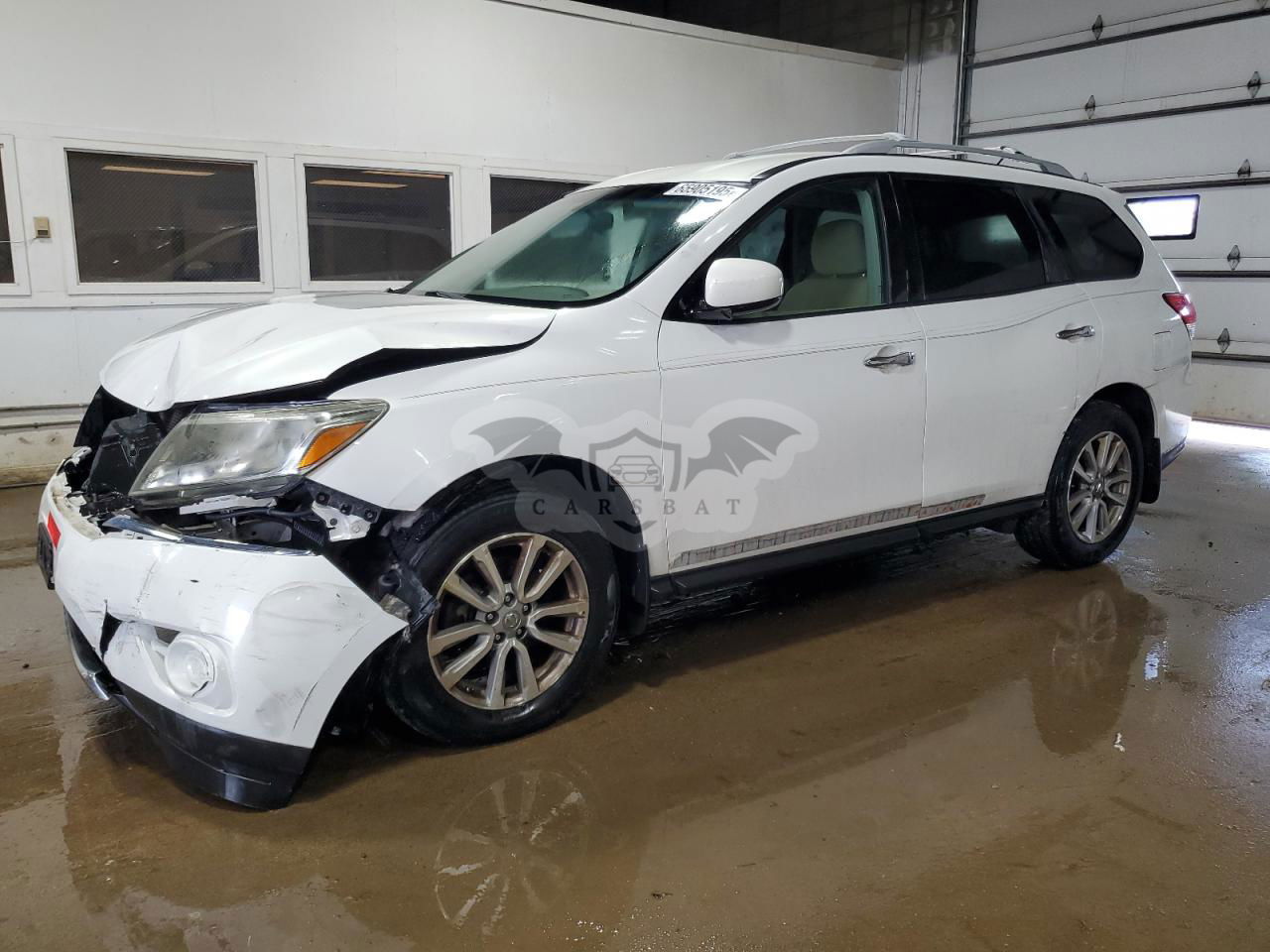 Nissan Pathfinder S 3.5L  6 2014