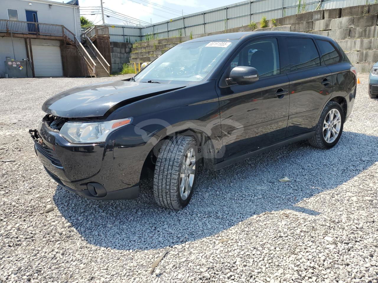 Mitsubishi Outlander SE 2.4L  4 2014