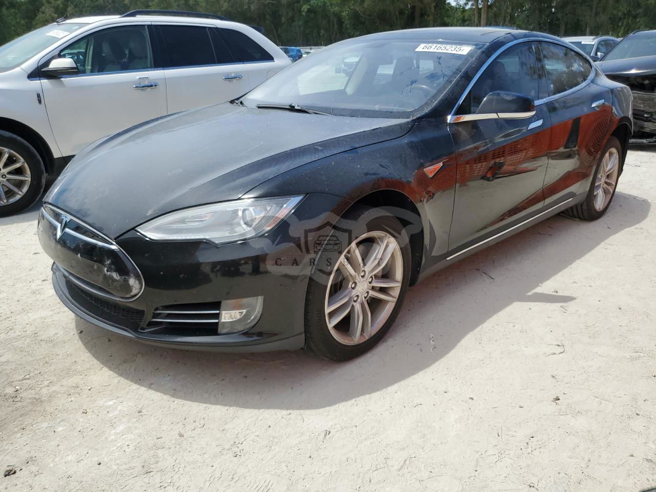 Tesla Model S 2013