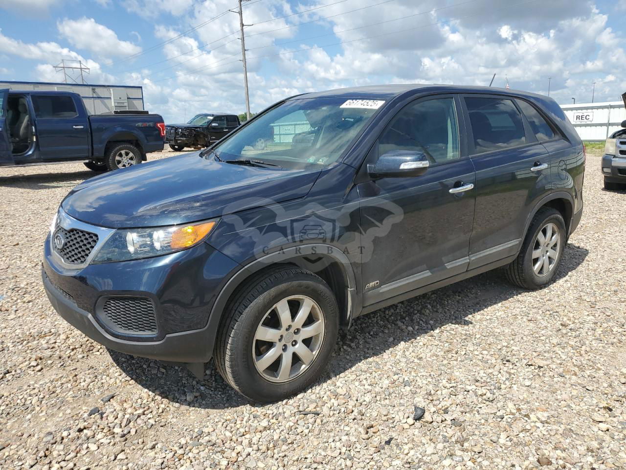 Kia Sorento LX 2.4L  4 2013