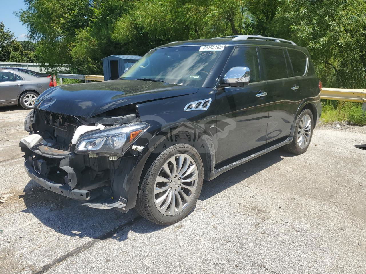 Infiniti QX80 BASE 5.6L  8 2017