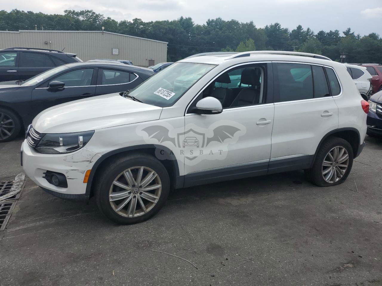 Volkswagen Tiguan S 2.0L  4 2012