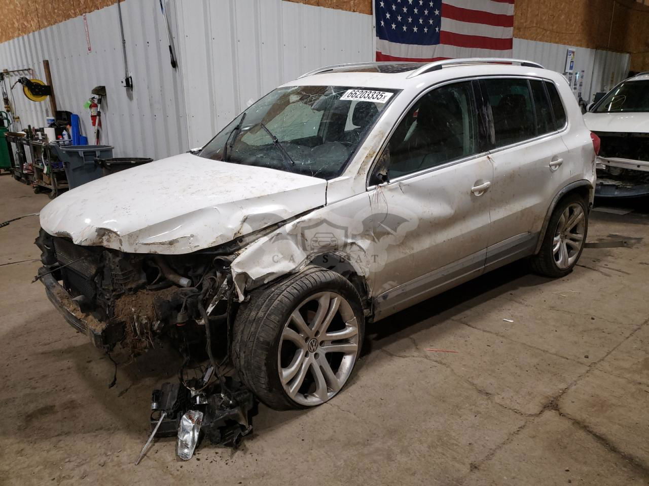 Volkswagen Tiguan S 2.0L  4 2012