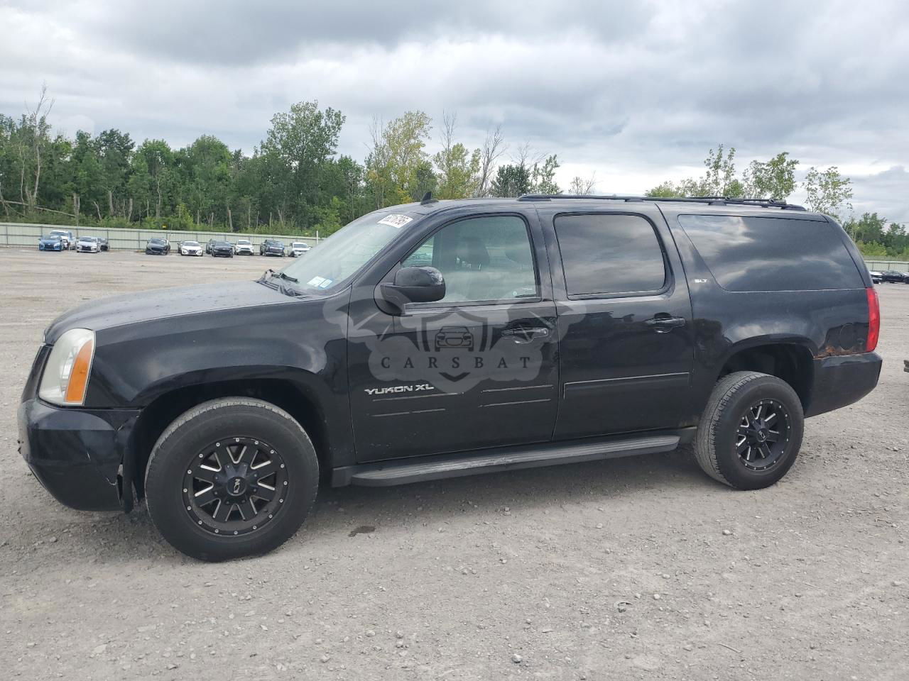 GMC Yukon K1500 SLT 5.3L  8 2013
