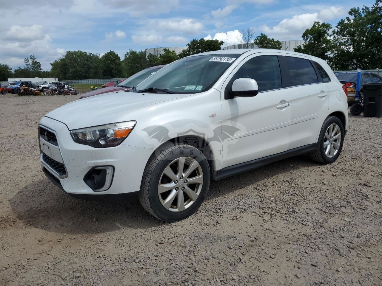 Mitsubishi Outlander SE 2.0L  4 2015
