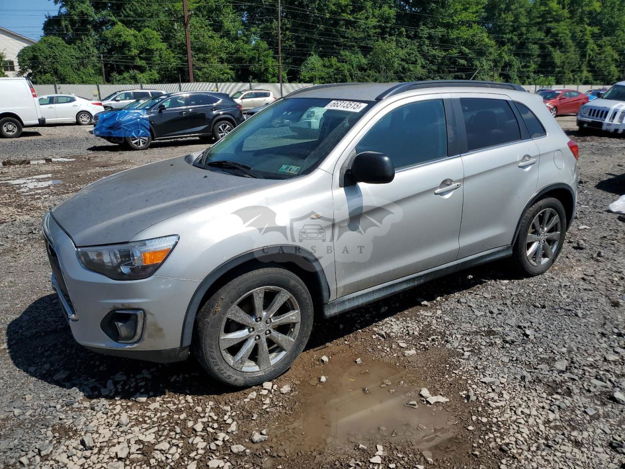 Mitsubishi Outlander LE 2.0L  4 2013