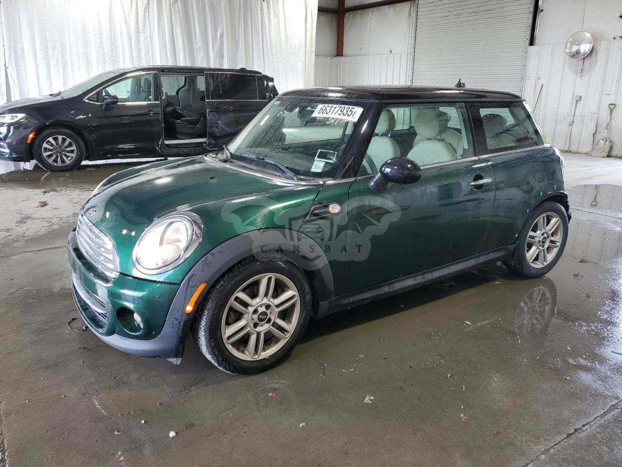 Mini Cooper 1.6L  4 2013
