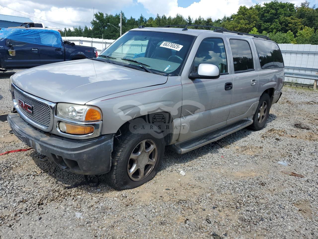 GMC Yukon DENALI 6.0L  8 2005