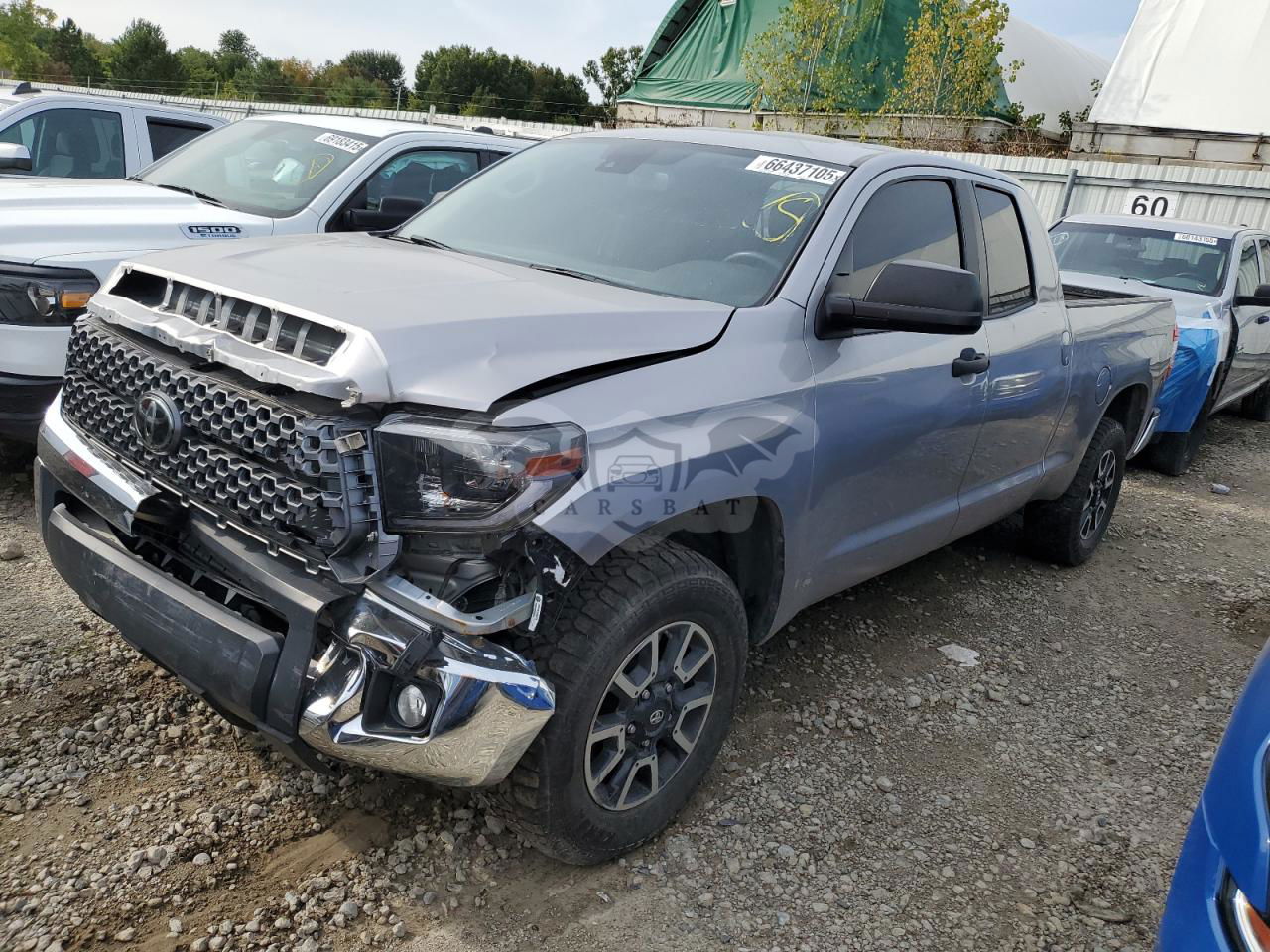 Toyota Tundra DOUBLE CAB SR 5.7L  8 2020