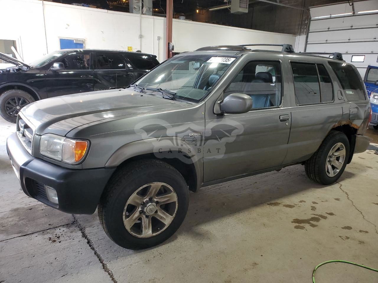 Nissan Pathfinder LE 3.5L  6 2004