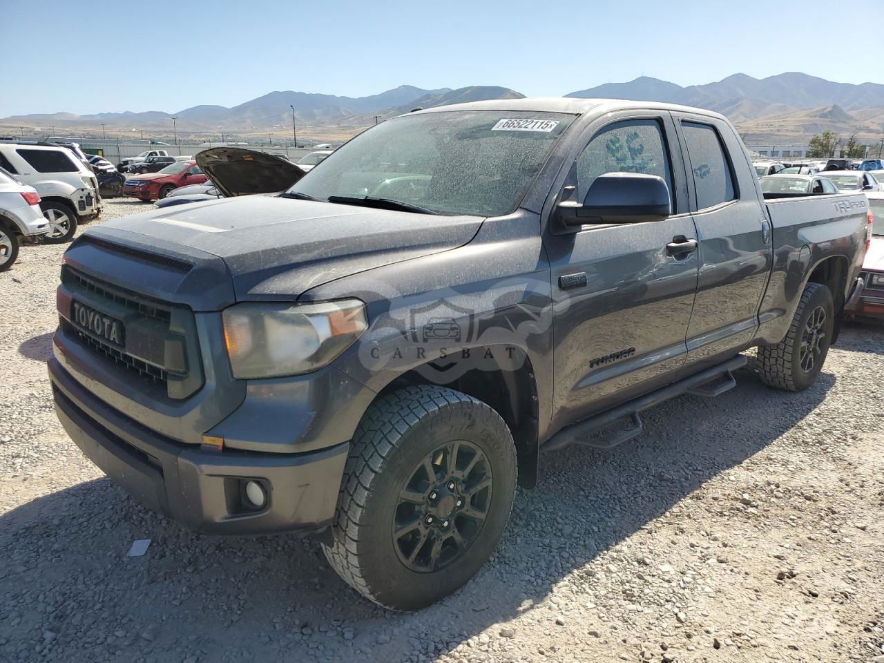 Toyota Tundra DOUBLE CAB SR 5.7L  8 2016