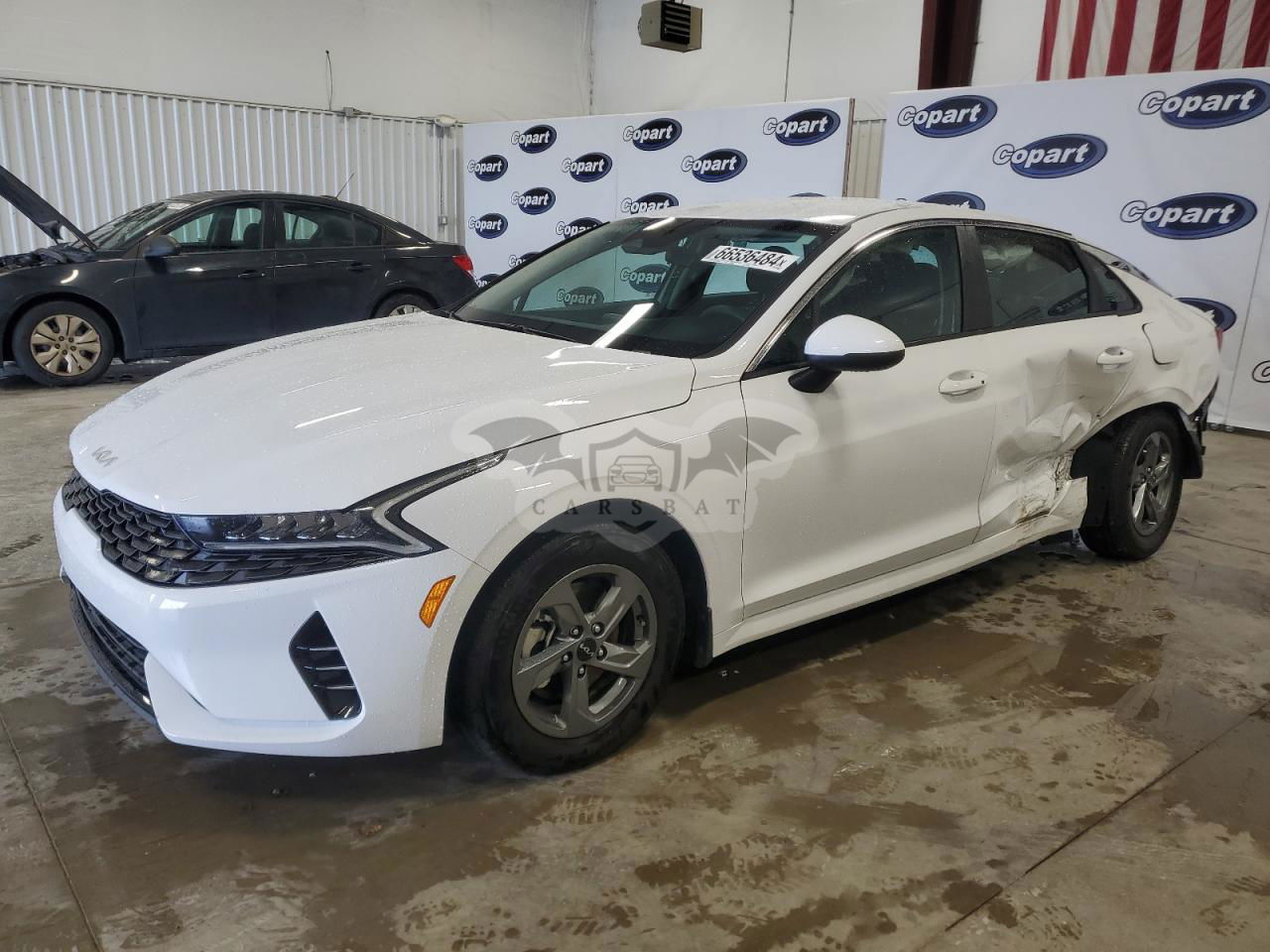 Kia K5 LXS 1.6L  4 2023