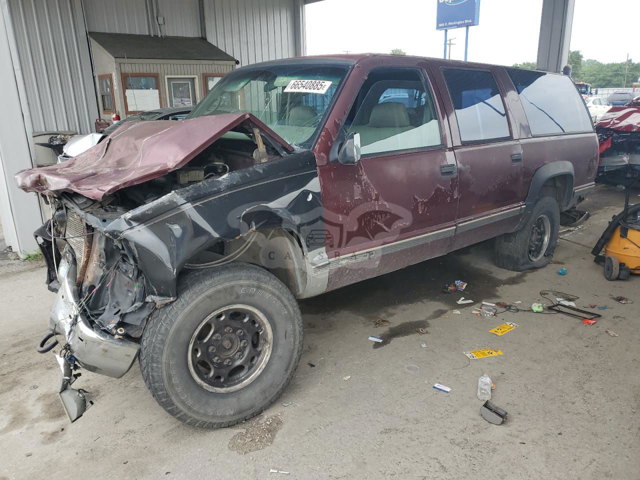 Chevrolet Suburban K2500 5.7L  8 1999
