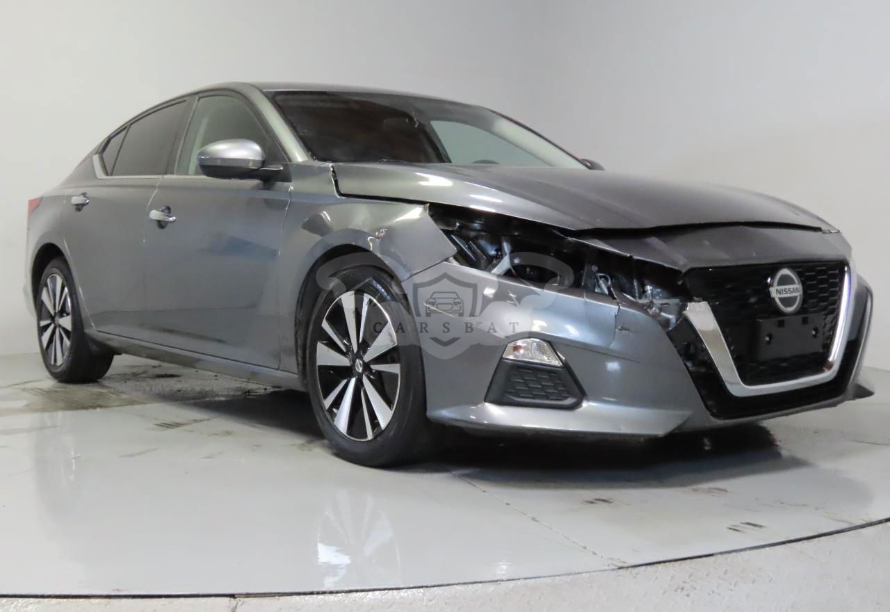 Nissan Altima SV 2.5L  4 2021