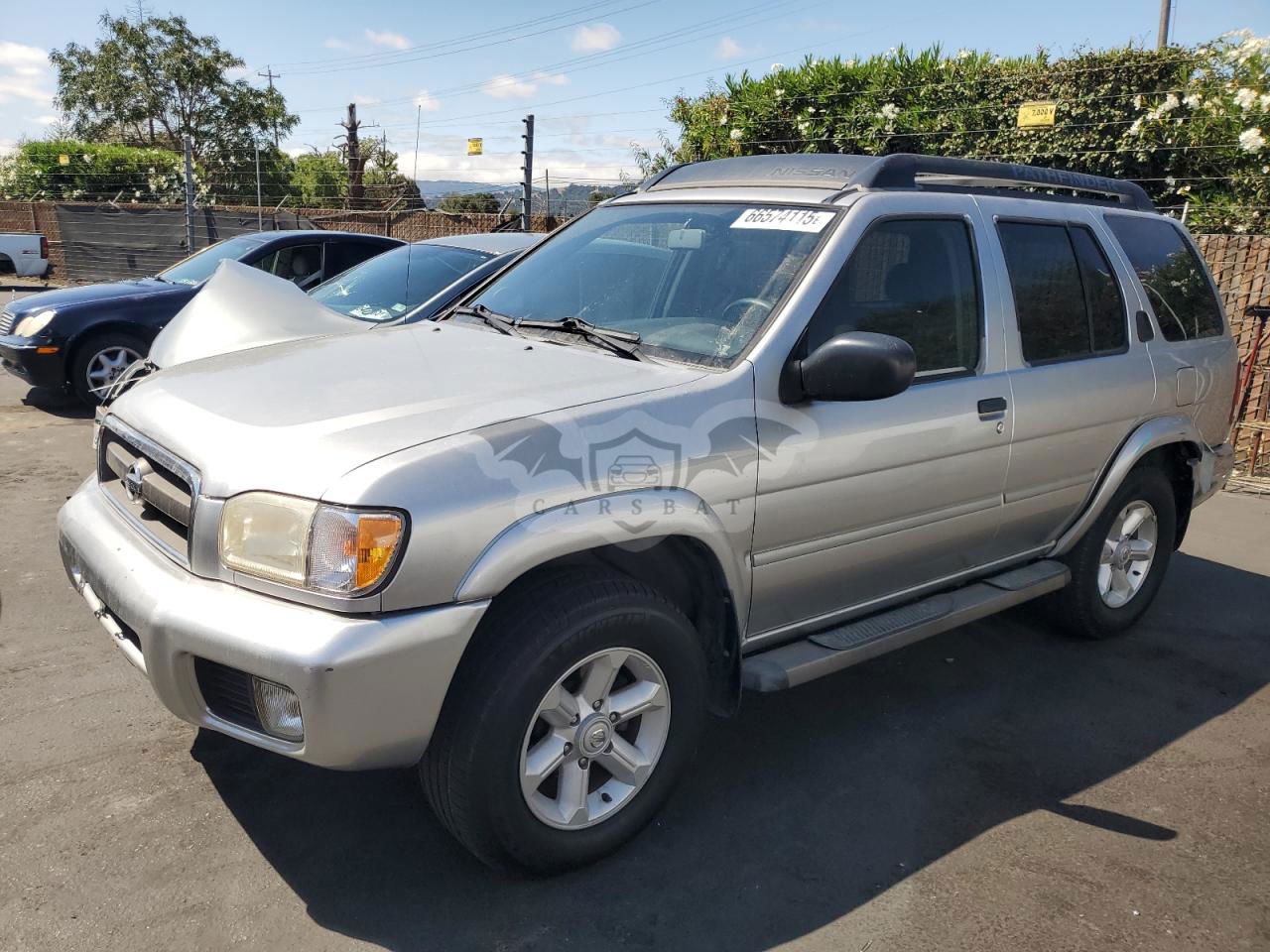 Nissan Pathfinder LE 3.5L  6 2004