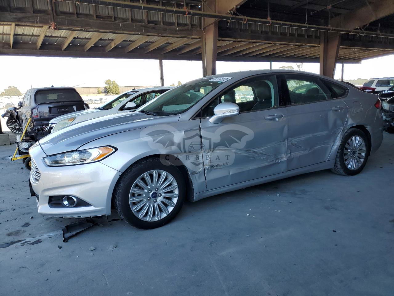 Ford Fusion SE HYBRID 2.0L  4 2015